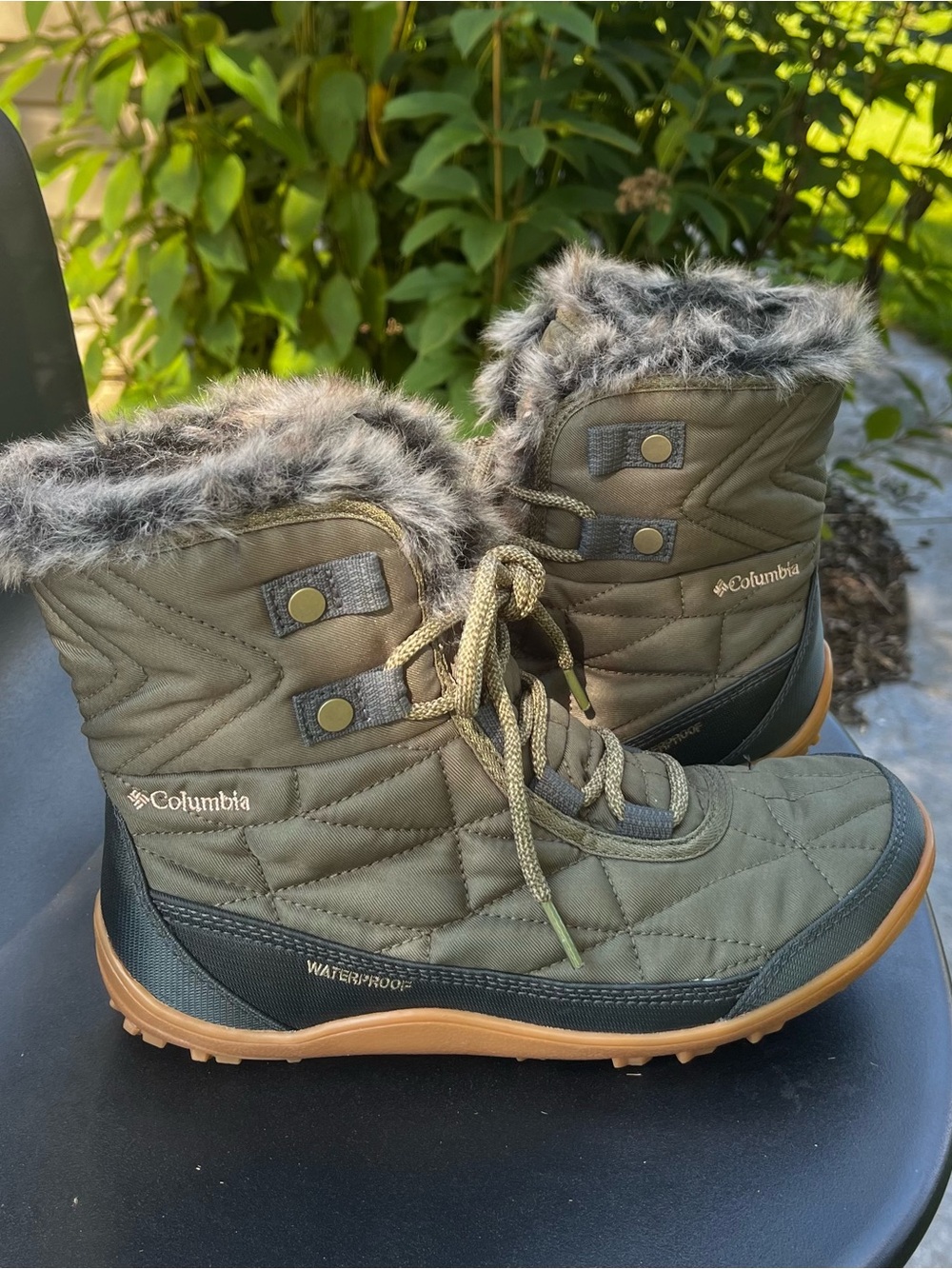 Columbia Minx Olive Green Quilted Waterproof Winter Boots/Faux Fur Trim 7.5